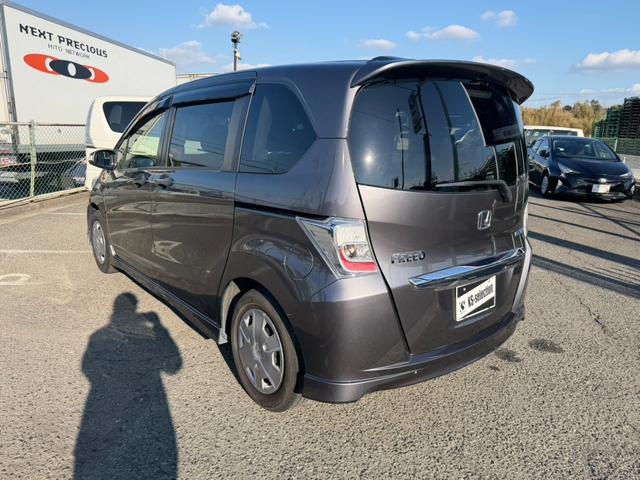 フリードハイブリッド ジャストセレクション＋　Ｂｌｕｅｔｏｏｔｈ　両側電動スライドドア　バックカメラ　ビルドインＥＴＣ　スマートキー　ステアリングスイッチ　クルーズコントロール　ＥＣＯＮ　横滑り防止装置　電格ミラー　ドライブレコーダー（54枚目）