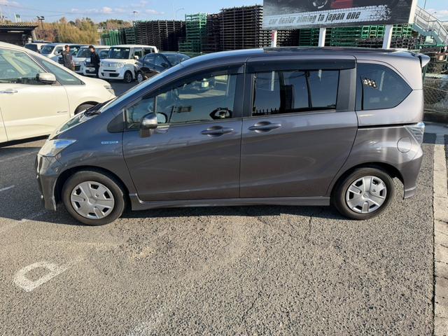 フリードハイブリッド ジャストセレクション＋　Ｂｌｕｅｔｏｏｔｈ　両側電動スライドドア　バックカメラ　ビルドインＥＴＣ　スマートキー　ステアリングスイッチ　クルーズコントロール　ＥＣＯＮ　横滑り防止装置　電格ミラー　ドライブレコーダー（57枚目）