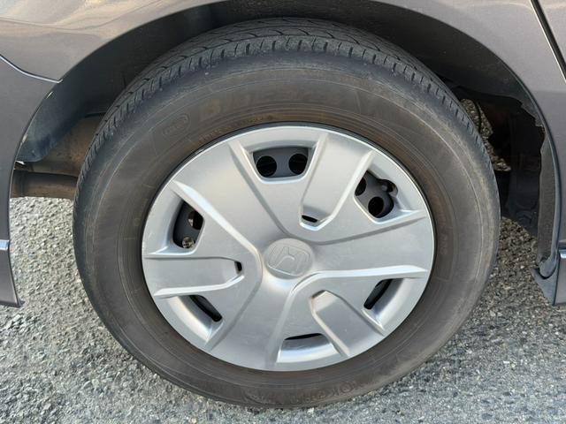 フリードハイブリッド ジャストセレクション＋　Ｂｌｕｅｔｏｏｔｈ　両側電動スライドドア　バックカメラ　ビルドインＥＴＣ　スマートキー　ステアリングスイッチ　クルーズコントロール　ＥＣＯＮ　横滑り防止装置　電格ミラー　ドライブレコーダー（70枚目）