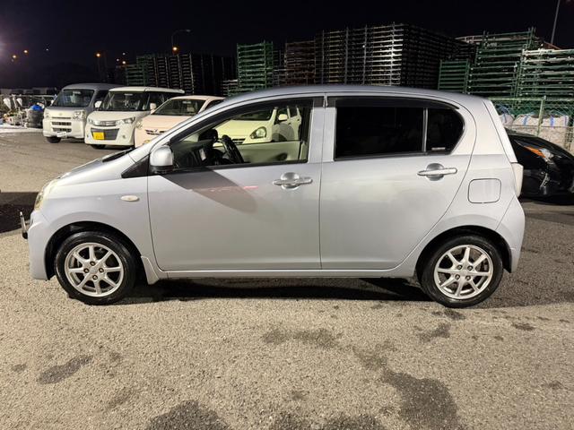 ミライース Ｘ　ＳＡ　地デジナビ　衝突軽減ブレーキ　キーレスキー　アイドリングストップ　レベライザー　パワーウィンドウ　純正アルミホイール（9枚目）