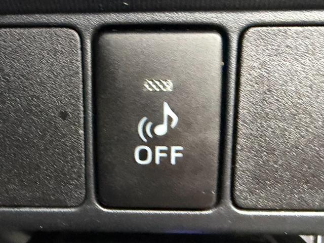 アクア Ｇ　バックカメラ　オートライト　ステアリングスイッチ　地デジＴＶ　ＥＴＣ　パワーウィンドウ　ドライブレコーダー　スマートキー　プッシュスタート　電動格納ミラー　レベライザー（32枚目）