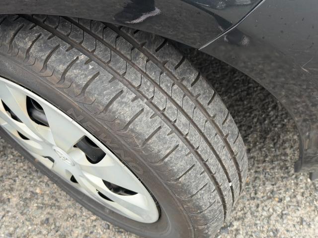 アクア Ｇ　バックカメラ　オートライト　ステアリングスイッチ　地デジＴＶ　ＥＴＣ　パワーウィンドウ　ドライブレコーダー　スマートキー　プッシュスタート　電動格納ミラー　レベライザー（64枚目）