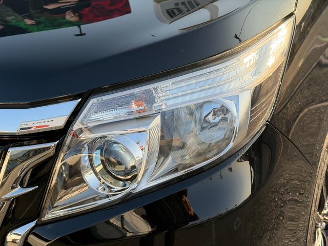 �w�b�h���C�g�����[�Ԃ܂łɂł������̂����݂�A���΂݂͏������Ē����Ă���܂���