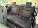 3列目シートも使用感少なく比較的綺麗に保たれています!大人でもゆったりと座ることができるので、大人数でのお出かけもラクラクです♪ご家族で、気の知れた仲間で、ドライブに行くのが楽しみですね♪
