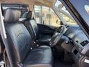 まずは運転席ですがゆったり広々空間で、視認性も操作性も良い１台です☆助手席は収納数も多く容量もしっかり確保されています！運転席、助手席共に綺麗に保たれています☆