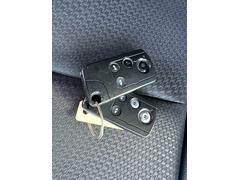 ���ޡ��ȥ�����������ݥ��åȤ�Хå������줿�ޤ޼֤Υɥ��β�����ܾ������󥸥�ΣϣΡ��ϣƣƤ��Ԥ���Ŭ�Ǥ��� 6