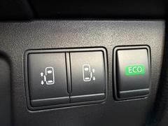 ���⤫��Ⳬ�ĳڡ���ξ¦��ư���饤�ɥɥ������å��Ĥ��Ƥޤ��� 5