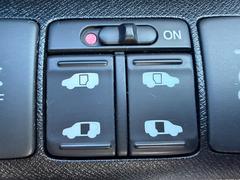 ���⤫��Ⳬ�ĳڡ���ξ¦��ư���饤�ɥɥ������å��Ĥ��Ƥޤ��� 4