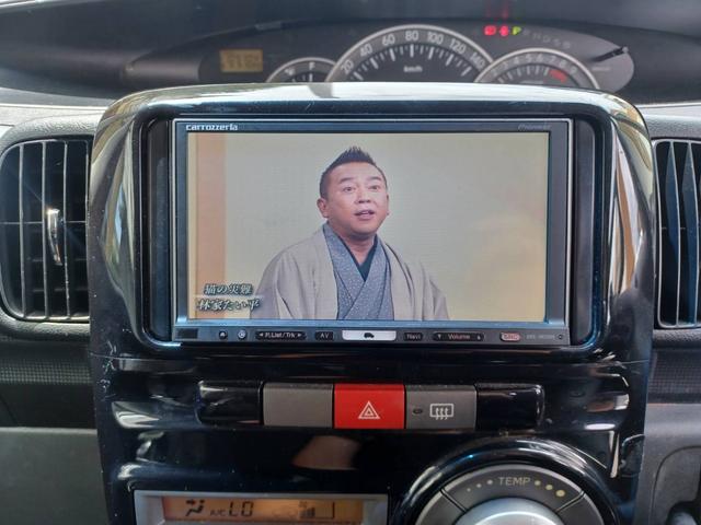 タント カスタムＸリミテッド　ナビ　フルセグＴＶ　スマートキー　左パワースライドドア　ＨＩＤヘッドライト　フロントフォグ　タイミングチェーン　電動格納ミラー（22枚目）