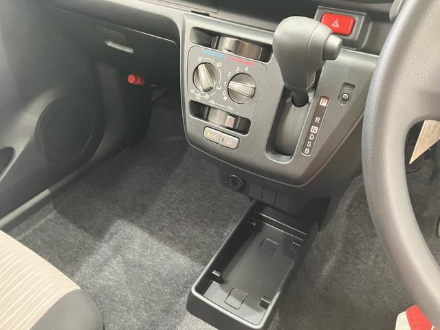 ミライース Ｌ　ＳＡＩＩＩ　アイドリングＳＴＯＰ　衝突防止　キ－レス　Ｗエアバッグ　横滑防止　レーンキープアシスト　オートハイビーム　運転席エアバック　ＡＢＳ　衝突安全ボディ　メンテナンスノート（20枚目）