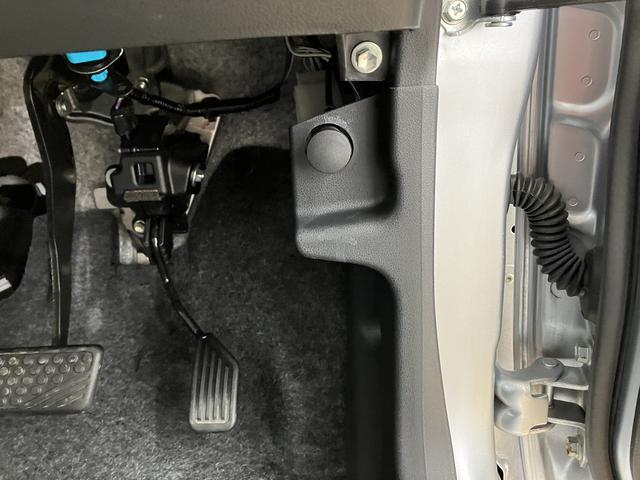 ミライース L SAIII アイドリングSTOP 衝突防止 キ-レス Wエアバッグ 横滑防止 レーンキープアシスト オートハイビーム 運転席エアバック ABS 衝突安全ボディ メンテナンスノート(20枚目)