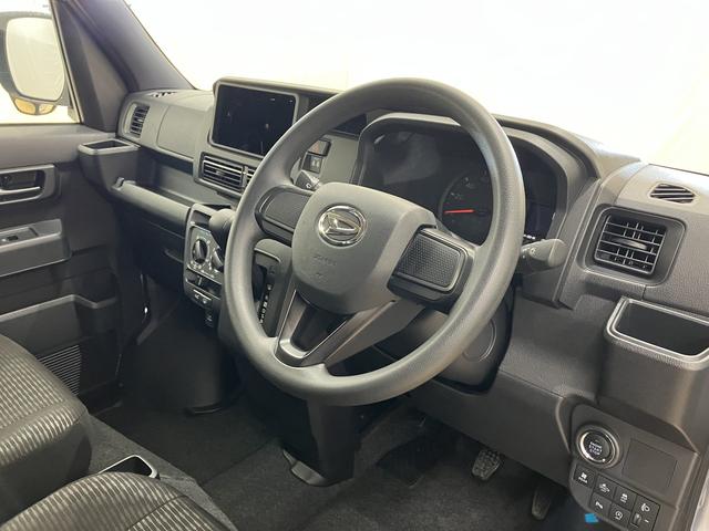 ハイゼットカーゴ クルーズ　／パートタイム４ＷＤ／キーフリー／オーディオレス　イモビライザー　レーンアシスト　オートマチックハイビーム　キーフリー　オートライト　Ａストップ　Ｗエアバック　４ＷＤ　スマートキー　記録簿　運転席エアバッグ　横滑り防止装置　ＡＢＳ　レーダーブレーキ（32枚目）