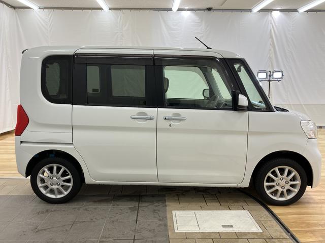 タント Ｘ　／４ＷＤ／オーディオレス／Ｂカメラ／両側スライド片側電動　アルミ　４ｗｄ　ワンオーナー車　キーレス　横滑り防止　バックカメラ　記録簿　電動格納ミラー　スマ－トキ－　オートライト　両側スライド片側電動ドア　ＡＢＳ　アイドリングストップ　エアバッグ　盗難防止装置（8枚目）