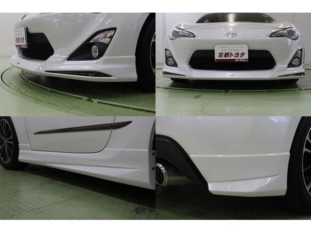 ８６ ＧＴリミテッド　スマキ－　イモビライザー　ＥＴＣ付き　キーレスアクセス　メモリ－ナビ　横滑り防止機能　エアロ　Ｗエアバック　ＡＵＸ　ナビＴＶ　オートエアコン　アルミホイール　ＡＢＳ　エアバック　パワーウィンドウ（7枚目）