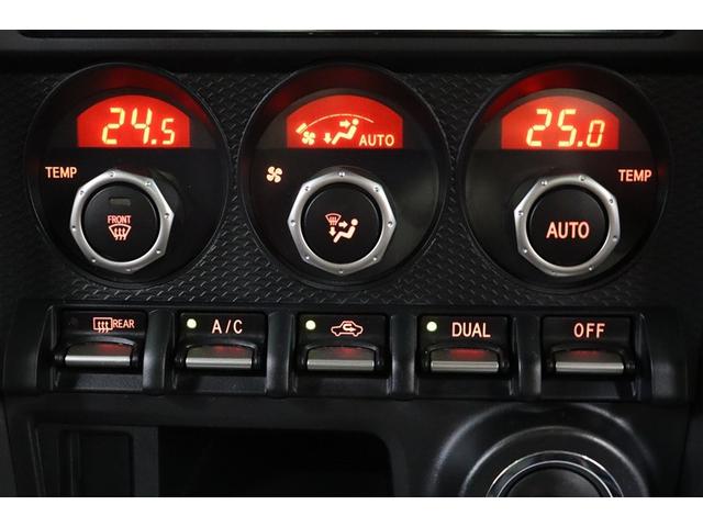 ８６ ＧＴリミテッド　スマキ－　イモビライザー　ＥＴＣ付き　キーレスアクセス　メモリ－ナビ　横滑り防止機能　エアロ　Ｗエアバック　ＡＵＸ　ナビＴＶ　オートエアコン　アルミホイール　ＡＢＳ　エアバック　パワーウィンドウ（18枚目）