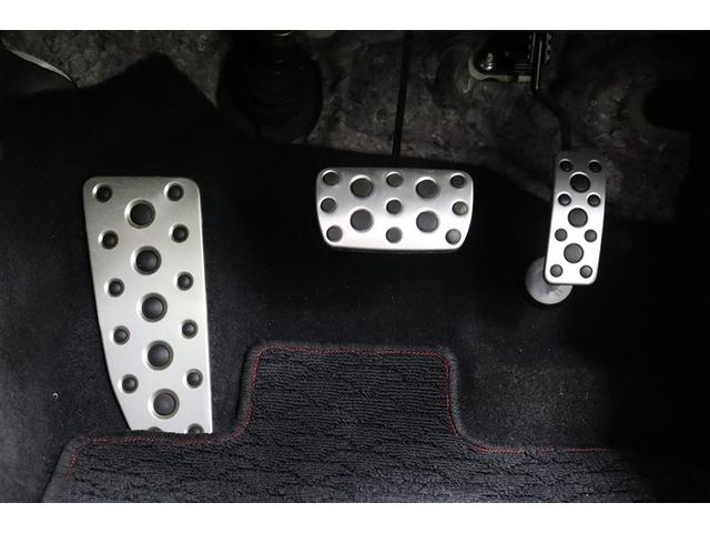 ８６ ＧＴリミテッド　スマキ－　イモビライザー　ＥＴＣ付き　キーレスアクセス　メモリ－ナビ　横滑り防止機能　エアロ　Ｗエアバック　ＡＵＸ　ナビＴＶ　オートエアコン　アルミホイール　ＡＢＳ　エアバック　パワーウィンドウ（24枚目）