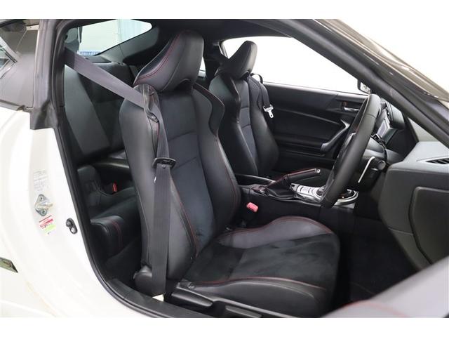 ８６ ＧＴリミテッド　スマキ－　イモビライザー　ＥＴＣ付き　キーレスアクセス　メモリ－ナビ　横滑り防止機能　エアロ　Ｗエアバック　ＡＵＸ　ナビＴＶ　オートエアコン　アルミホイール　ＡＢＳ　エアバック　パワーウィンドウ（28枚目）