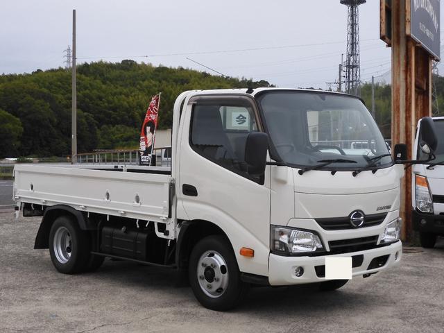 デュトロ 　平　オートマ　積載２ｔ　総重量５ｔ未　５ｔ限定免許対応　左電動格納ミラー　ＥＴＣ　荷台内寸　３１０　１６０　３６（2枚目）