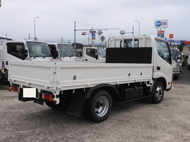 デュトロ 　平　オートマ　積載２ｔ　総重量５ｔ未　５ｔ限定免許対応　左電動格納ミラー　ＥＴＣ　荷台内寸　３１０　１６０　３６（5枚目）