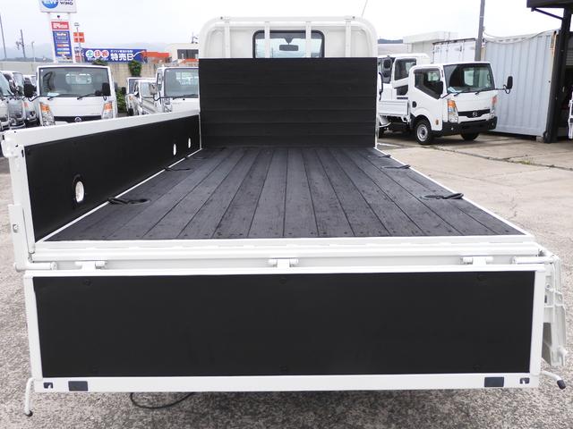 デュトロ 　平　オートマ　積載２ｔ　総重量５ｔ未　５ｔ限定免許対応　左電動格納ミラー　ＥＴＣ　荷台内寸　３１０　１６０　３６（21枚目）