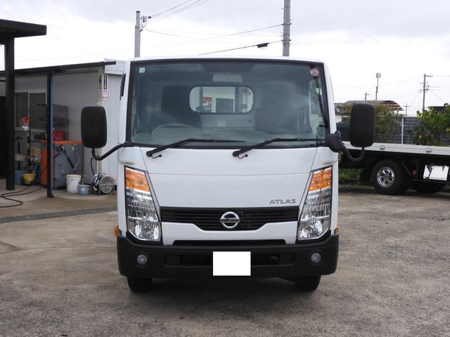 アトラストラック 　平　新明和垂直パワーゲート付　積載１．５ｔ　総重量５ｔ未　５ｔ限定免許対応　荷台鉄板張　　左電動格納ミラー　キーレス　荷室内寸　３０４　１６０　３８（3枚目）