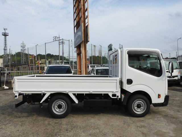 アトラストラック 　平　オートマ　積載１．５ｔ　総重量３．５ｔ未　キーレス　左電動格納ミラー　ＡＴ　ＣＢＦ－ＳＱ１Ｆ２４（23枚目）