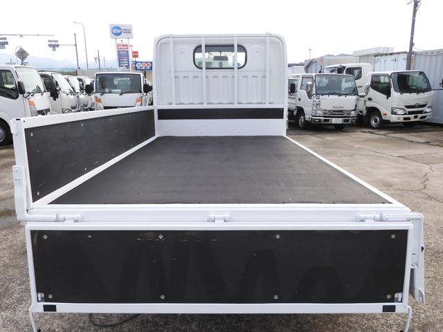 アトラストラック 　平　オートマ　積載１．５ｔ　総重量３．５ｔ未　キーレス　左電動格納ミラー　ＡＴ　ＣＢＦ－ＳＱ１Ｆ２４（30枚目）