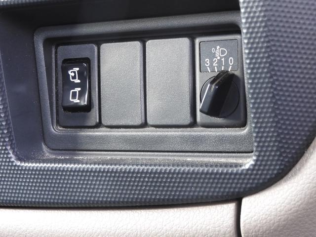 アトラストラック 　平　オートマ　積載１．５ｔ　総重量３．５ｔ未　新普通免許対応　社外ナビ　ＥＴＣ　バックカメラ　キーレス　左電動格納ミラー　ＣＢＦ－ＳＱ１Ｆ２４　荷台内寸　２８５　１６０　３８（12枚目）