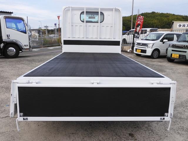 アトラストラック 　平　オートマ　積載１．５ｔ　総重量３．５ｔ未　新普通免許対応　社外ナビ　ＥＴＣ　バックカメラ　キーレス　左電動格納ミラー　ＣＢＦ－ＳＱ１Ｆ２４　荷台内寸　２８５　１６０　３８（18枚目）