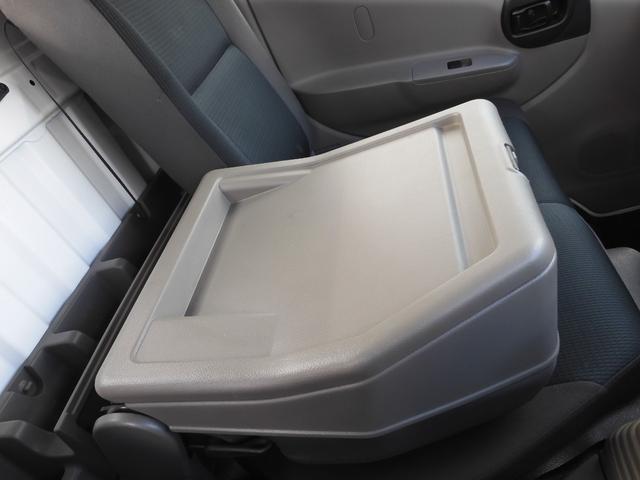 アトラストラック 　平　積載１．５ｔ　総重量３．５ｔ未　新普通免許対応　５ＭＴ　荷台鉄板張　キーレス　左電動格納ミラー　荷台内寸３１０　１６０　３８（16枚目）