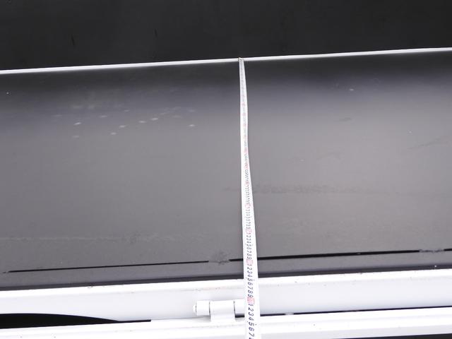 アトラストラック 　平　積載１．５ｔ　総重量３．５ｔ未　新普通免許対応　５ＭＴ　荷台鉄板張　キーレス　左電動格納ミラー　荷台内寸３１０　１６０　３８（23枚目）