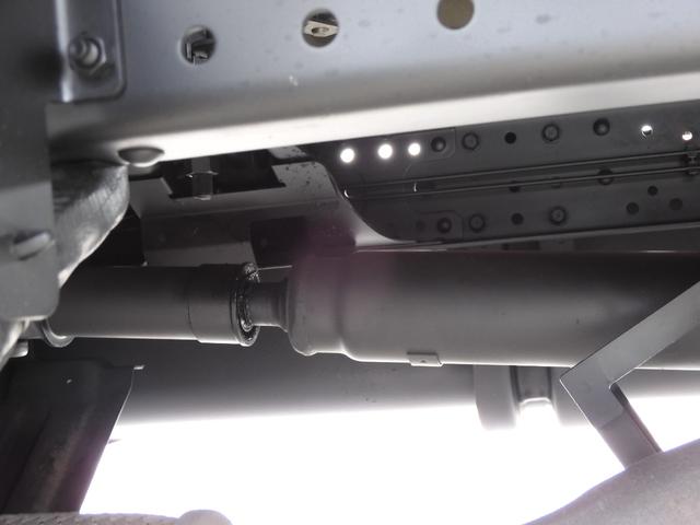 アトラストラック 　平　積載１．５ｔ　総重量３．５ｔ未　新普通免許対応　５ＭＴ　荷台鉄板張　キーレス　左電動格納ミラー　荷台内寸３１０　１６０　３８（36枚目）