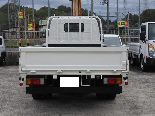 ダイナトラック ロング 平 オートマ 積載2t 総重量5t未 5t限定免許対応 荷台鉄板張社外ナビ バックカメラモニター スマートキー ETC Bluetooth 左電動格納ミラー ロープ穴4対仕様(4枚目)