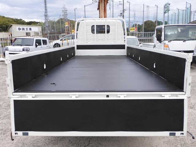 ダイナトラック ロング 平 オートマ 積載2t 総重量5t未 5t限定免許対応 荷台鉄板張社外ナビ バックカメラモニター スマートキー ETC Bluetooth 左電動格納ミラー ロープ穴4対仕様(6枚目)