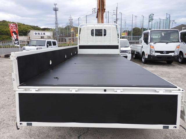 ダイナトラック ロング 平 オートマ 積載2t 総重量5t未 5t限定免許対応 荷台鉄板張社外ナビ バックカメラモニター スマートキー ETC Bluetooth 左電動格納ミラー ロープ穴4対仕様(25枚目)