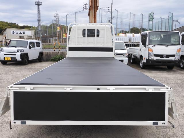 ダイナトラック ロング 平 オートマ 積載2t 総重量5t未 5t限定免許対応 荷台鉄板張社外ナビ バックカメラモニター スマートキー ETC Bluetooth 左電動格納ミラー ロープ穴4対仕様(26枚目)