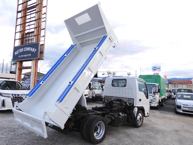 エルフトラック 　ダンプ　総重量５ｔ未　５ｔ限定免許対応　純正メッキパーツ　コボレーン　キーレス（9枚目）