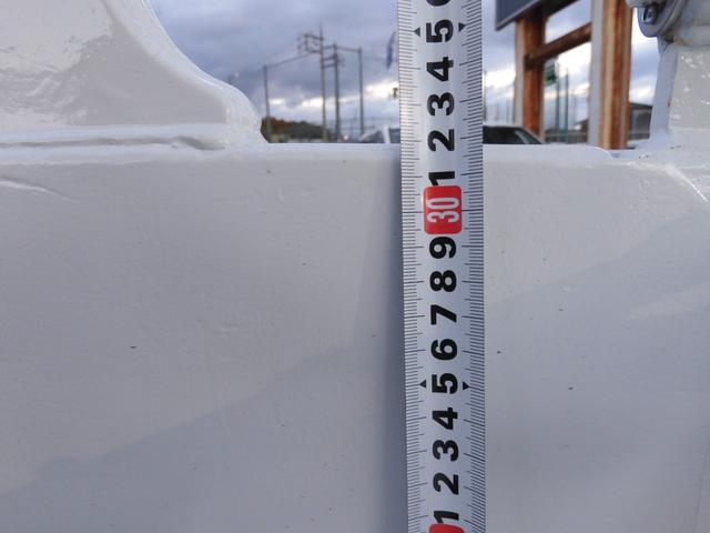 エルフトラック 　ダンプ　総重量５ｔ未　５ｔ限定免許対応　純正メッキパーツ　コボレーン　キーレス（33枚目）