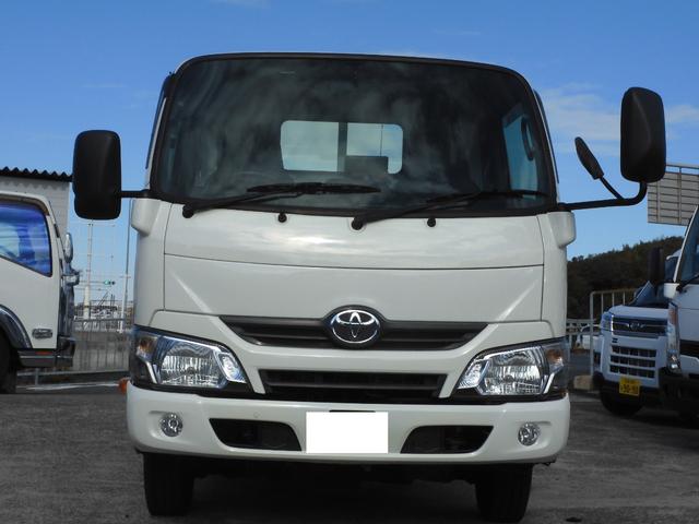 ダイナトラック 　極東垂直式パワーゲート　積載９００ｋｇ　総重量３．５ｔ未　新普通免許対応　ＡＴ　ディーゼル　ＥＴＣ　ナビ　Ｂカメラ　荷台内寸２８２／１６０／３６　荷台高７９　リフト内１５７／８５　リフト能力６００ｋｇ（3枚目）