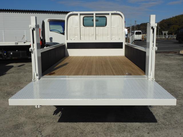 ダイナトラック 　極東垂直式パワーゲート　積載９００ｋｇ　総重量３．５ｔ未　新普通免許対応　ＡＴ　ディーゼル　ＥＴＣ　ナビ　Ｂカメラ　荷台内寸２８２／１６０／３６　荷台高７９　リフト内１５７／８５　リフト能力６００ｋｇ（6枚目）