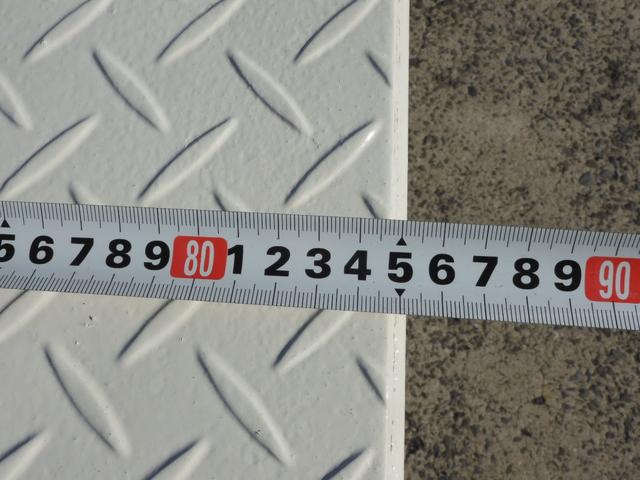 ダイナトラック 　極東垂直式パワーゲート　積載９００ｋｇ　総重量３．５ｔ未　新普通免許対応　ＡＴ　ディーゼル　ＥＴＣ　ナビ　Ｂカメラ　荷台内寸２８２／１６０／３６　荷台高７９　リフト内１５７／８５　リフト能力６００ｋｇ（33枚目）