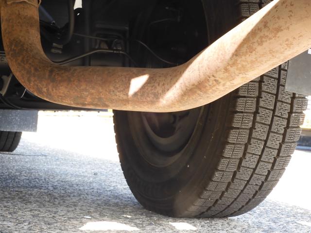 ダイナトラック 　極東垂直式パワーゲート　積載９００ｋｇ　総重量３．５ｔ未　新普通免許対応　ＡＴ　ディーゼル　ＥＴＣ　ナビ　Ｂカメラ　荷台内寸２８２／１６０／３６　荷台高７９　リフト内１５７／８５　リフト能力６００ｋｇ（41枚目）