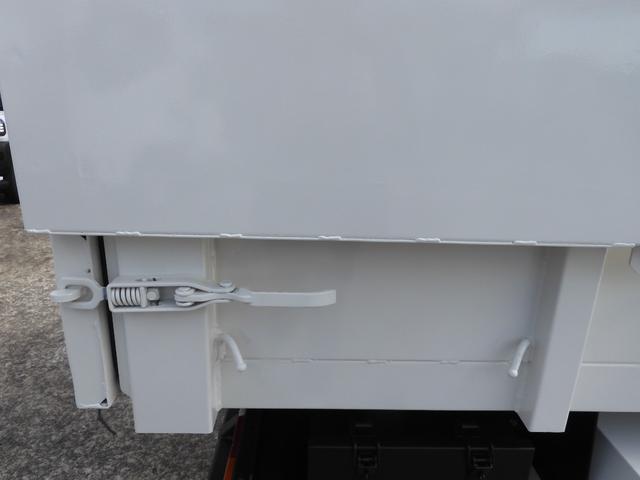 トヨエース 　深ダンプ　土砂禁ダンプ　清掃ダンプ　荷台鉄板張　積載１．２５ｔ　総重量３．５ｔ未　新普通免許対応　バックカメラモニター　左電動格納ミラー　荷室内寸　２４９　１５０　６０（36枚目）
