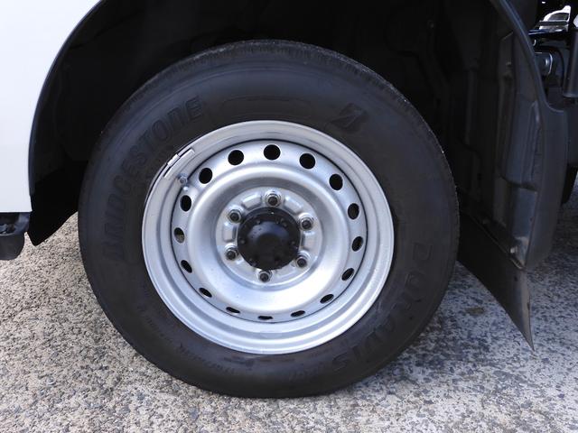 トヨエース 　深ダンプ　土砂禁ダンプ　清掃ダンプ　荷台鉄板張　積載１．２５ｔ　総重量３．５ｔ未　新普通免許対応　バックカメラモニター　左電動格納ミラー　荷室内寸　２４９　１５０　６０（45枚目）