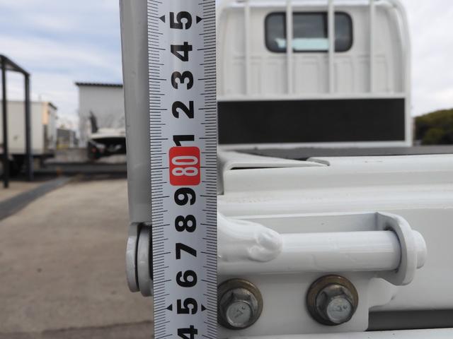 タイタントラック 平ボディー オートマ 積載1500kg エルフOEM ETC オートエアコン 電動格納ミラー キーレス ダブルタイヤ メッキグリル 荷台内寸 311/161/38 荷台高80(29枚目)