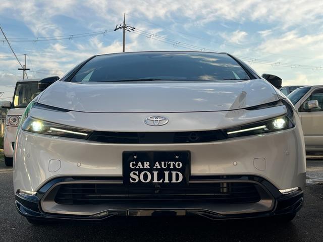 プリウス Ｚ　パノラマルーフ・黒革シート・１２．３型ＭＯＰナビ・パノラミックビューモニタ－・アドバンスドパーク・デジタルインナーミラー・パワーバックドア・シートベンチレーション・ＢＳＭ・ワイヤレス充電器（5枚目）