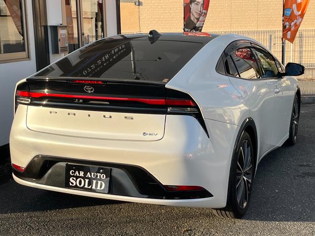 プリウス Ｚ　パノラマルーフ・黒革シート・１２．３型ＭＯＰナビ・パノラミックビューモニタ－・アドバンスドパーク・デジタルインナーミラー・パワーバックドア・シートベンチレーション・ＢＳＭ・ワイヤレス充電器（9枚目）