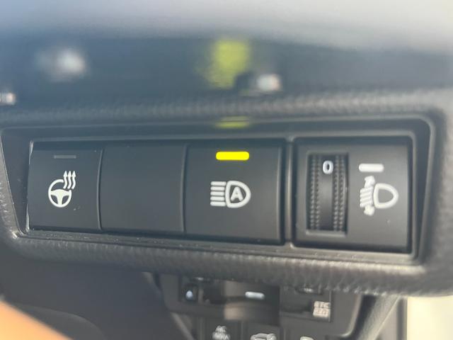 プリウス Ｚ　パノラマルーフ・黒革シート・１２．３型ＭＯＰナビ・パノラミックビューモニタ－・アドバンスドパーク・デジタルインナーミラー・パワーバックドア・シートベンチレーション・ＢＳＭ・ワイヤレス充電器（29枚目）