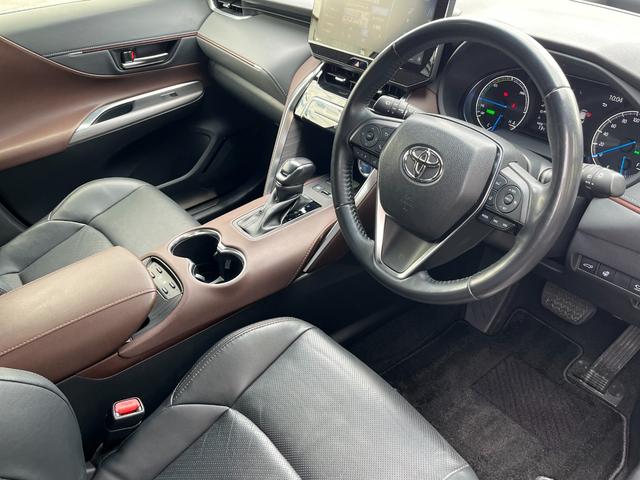 ハリアーハイブリッド Z レザーパッケージ JBLサウンドシステム・モデリスタ・12.3型フルセグナビ・パノラミックビューモニタ-・デジタルインナーミラー・シートベンチレーション・ステアリングヒーターBSM・パワーバックドア・黒革シート(16枚目)