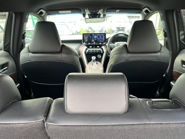 ハリアーハイブリッド Z レザーパッケージ JBLサウンドシステム・モデリスタ・12.3型フルセグナビ・パノラミックビューモニタ-・デジタルインナーミラー・シートベンチレーション・ステアリングヒーターBSM・パワーバックドア・黒革シート(39枚目)